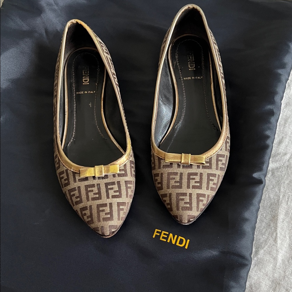 Fendi Brown Monogram Pointed-Toe Flats with Gold Bow Trim - Picture 7 of 7
